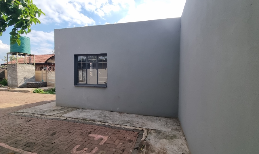 7 Bedroom Property for Sale in Oos Einde North West